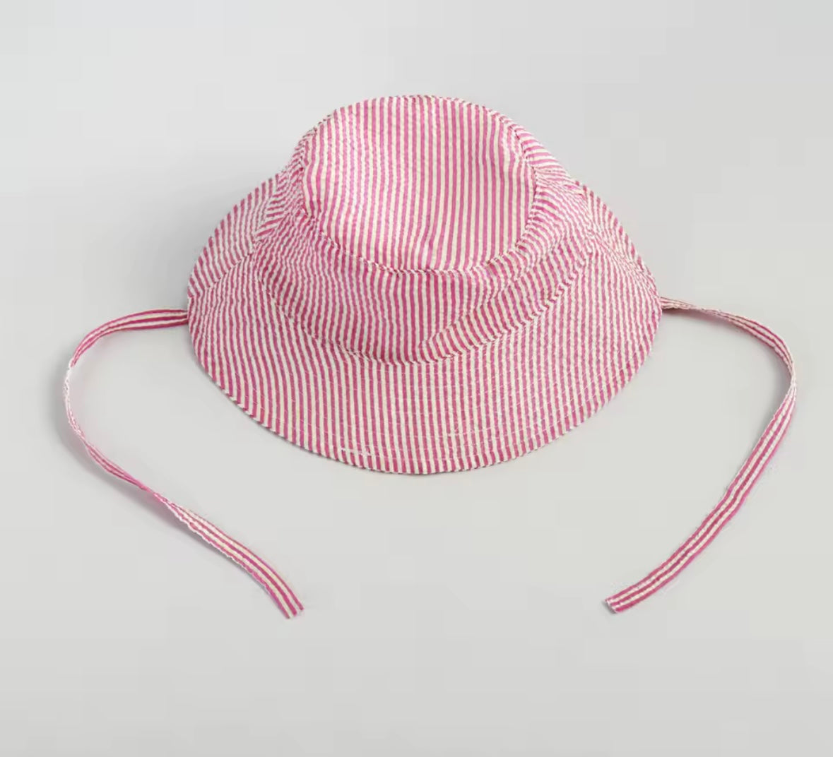 Seersucker Bucket Hat ☀️